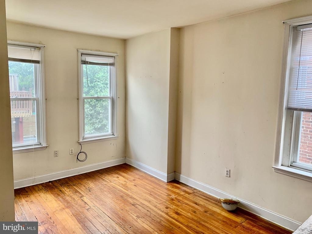 4217 Ridge Avenue - Photo 10