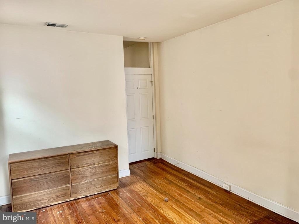 4217 Ridge Avenue - Photo 11