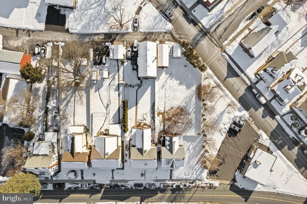 240 Franklin Street - Photo 22
