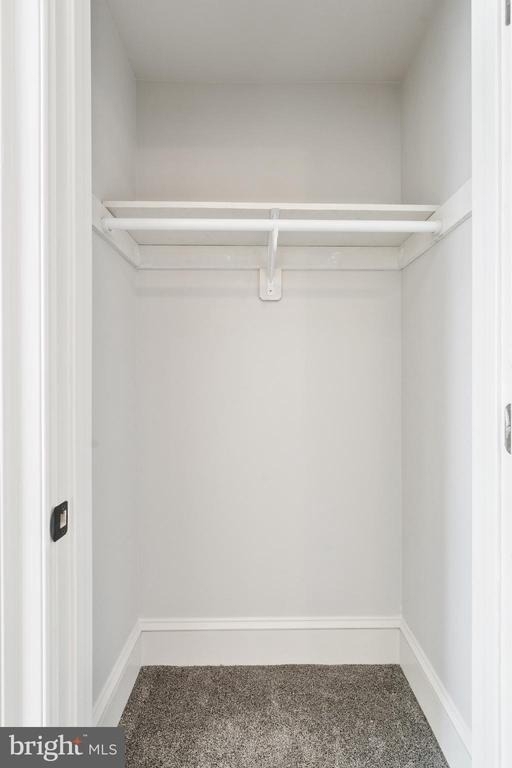 240 Franklin Street - Photo 13