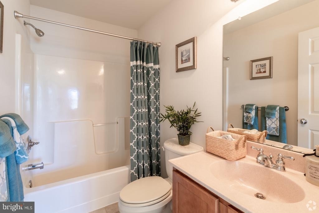 2203 Applewood Court - Photo 8