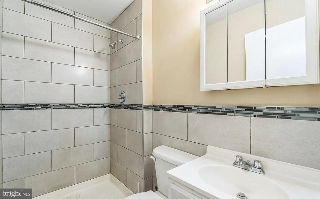 5204 Leeward Road - Photo 9