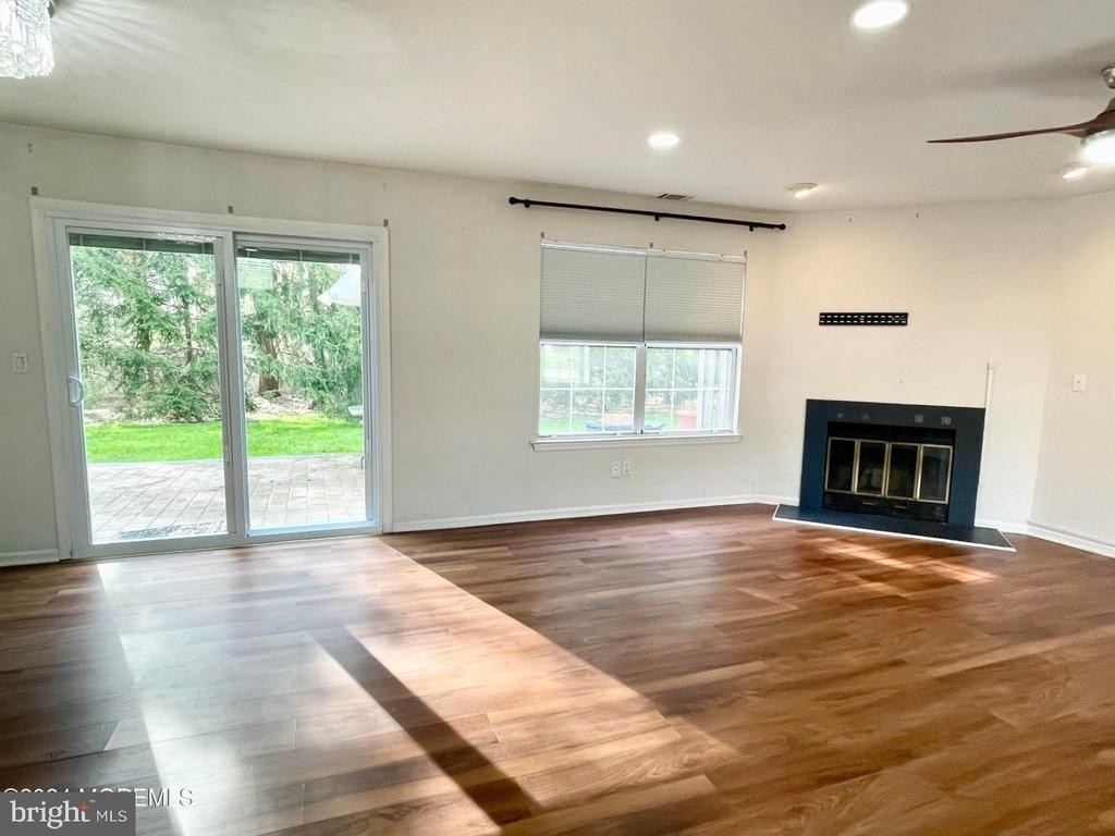 21 Evergreen Drive - Photo 3