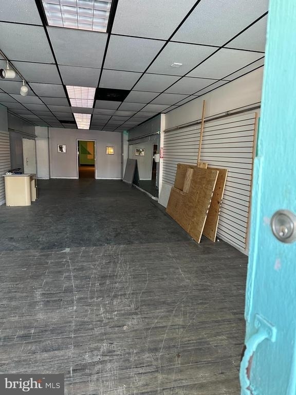 1192 Yorkship Square - Photo 4