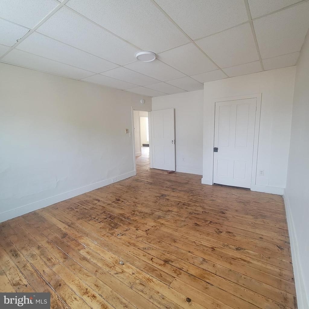 5 Main Street - Photo 20