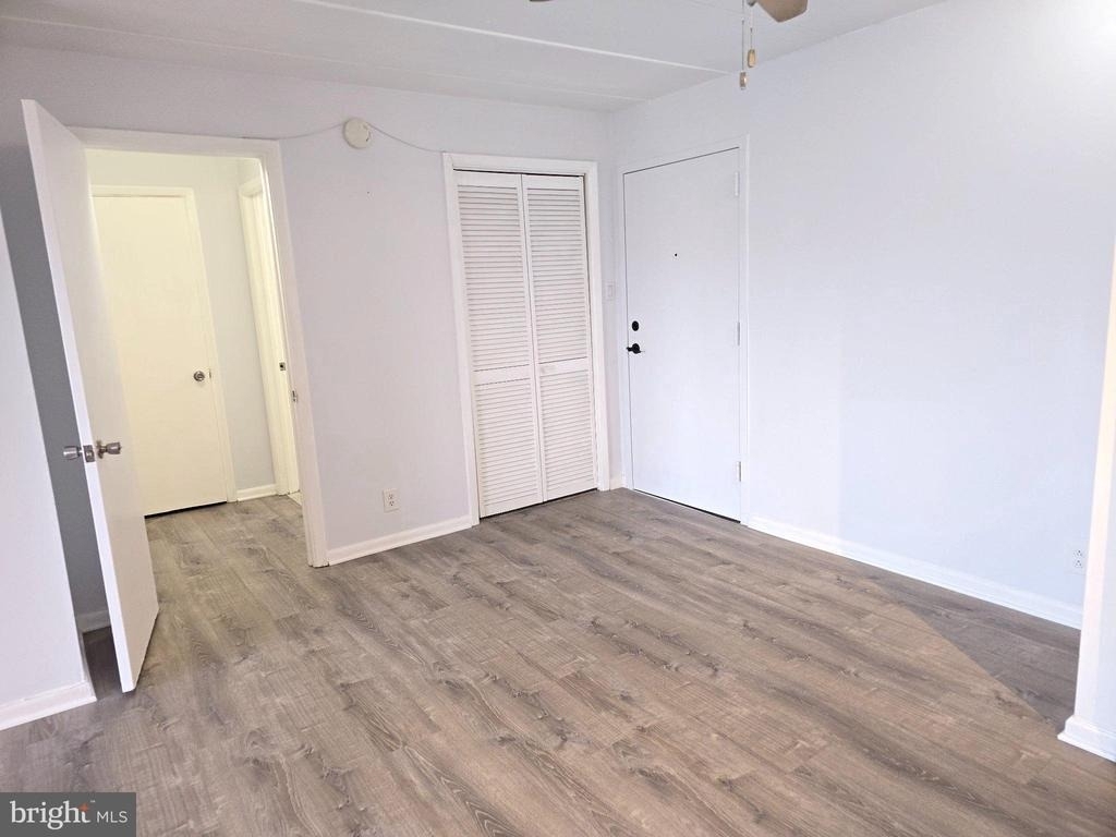 6011 Emerson Street - Photo 3