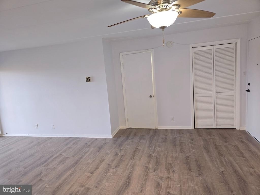 6011 Emerson Street - Photo 4