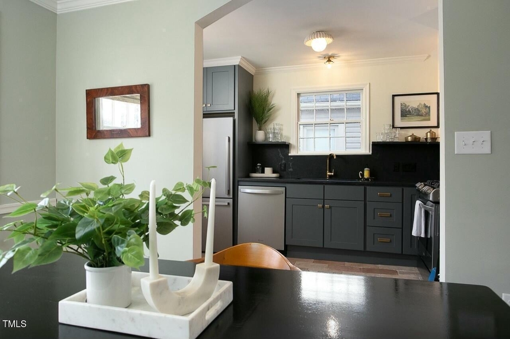 821 N Buchanan Boulevard - Photo 13