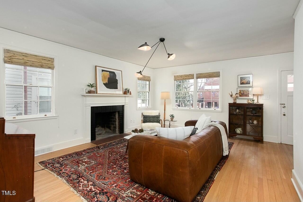 821 N Buchanan Boulevard - Photo 6