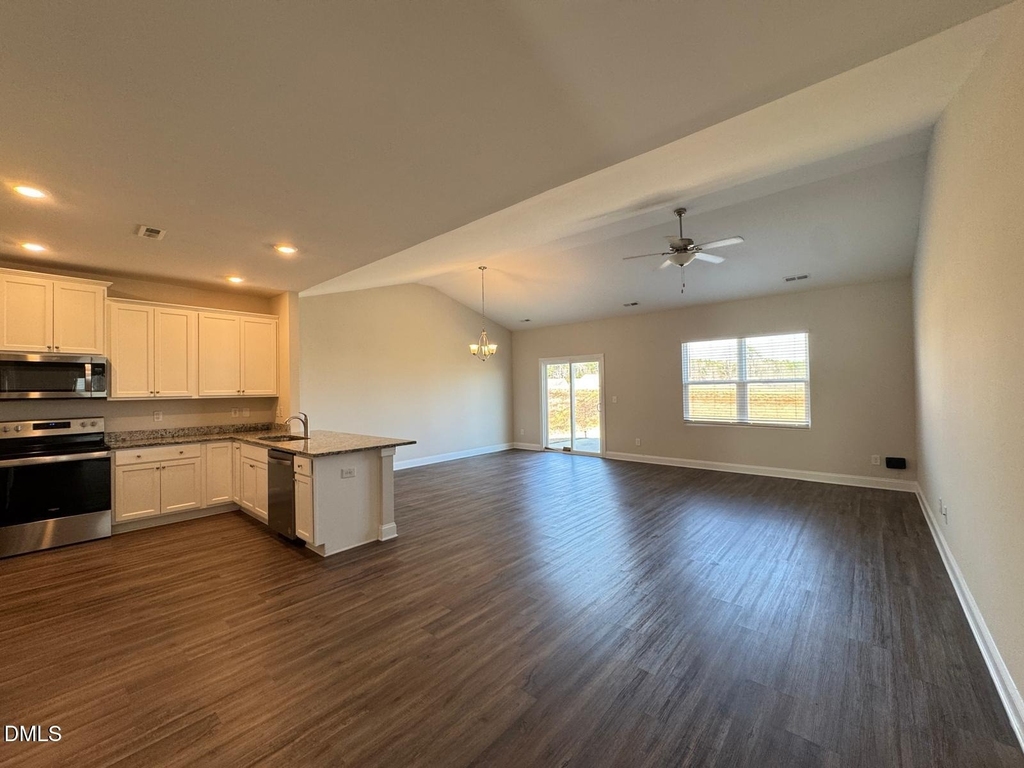 490 Access Drive - Photo 2