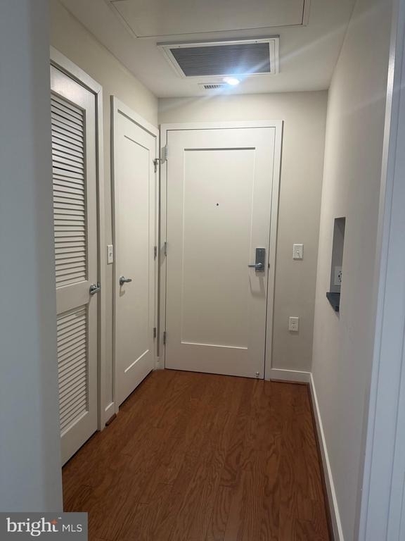 1320 Fenwick Lane - Photo 10