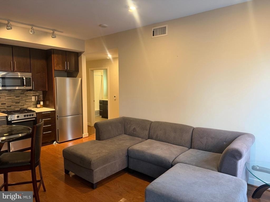 1320 Fenwick Lane - Photo 17