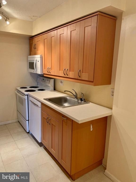 7401 Westlake Terrace - Photo 13