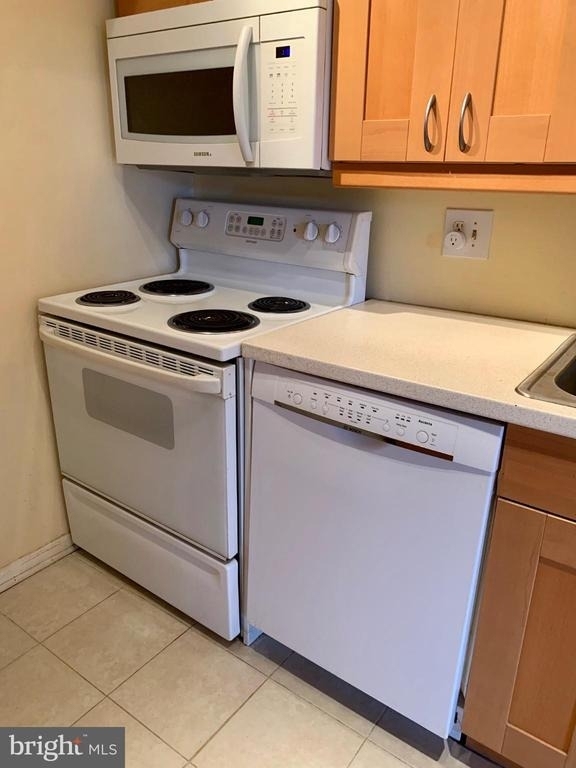 7401 Westlake Terrace - Photo 14