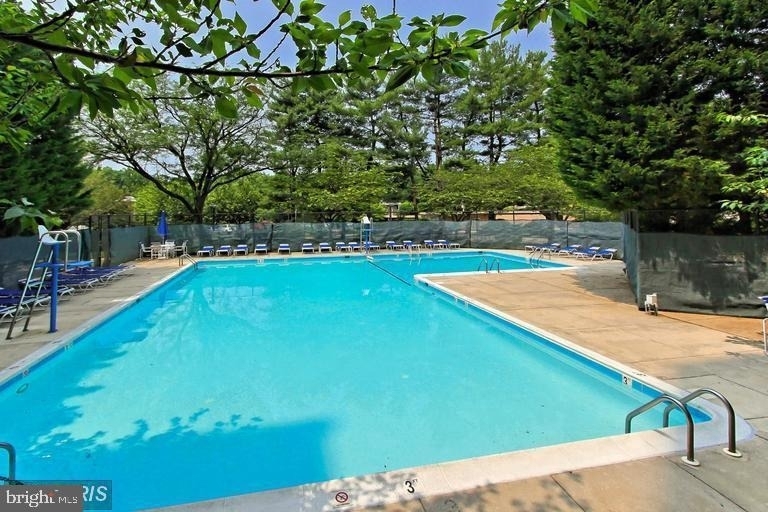 7401 Westlake Terrace - Photo 30