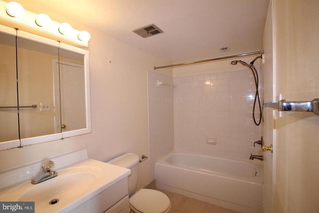 7401 Westlake Terrace - Photo 22