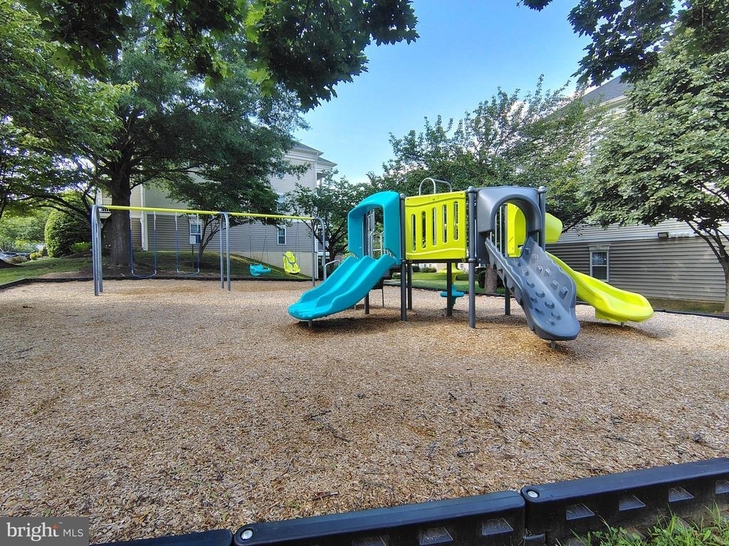 17701 Kilmarnock Terrace - Photo 29