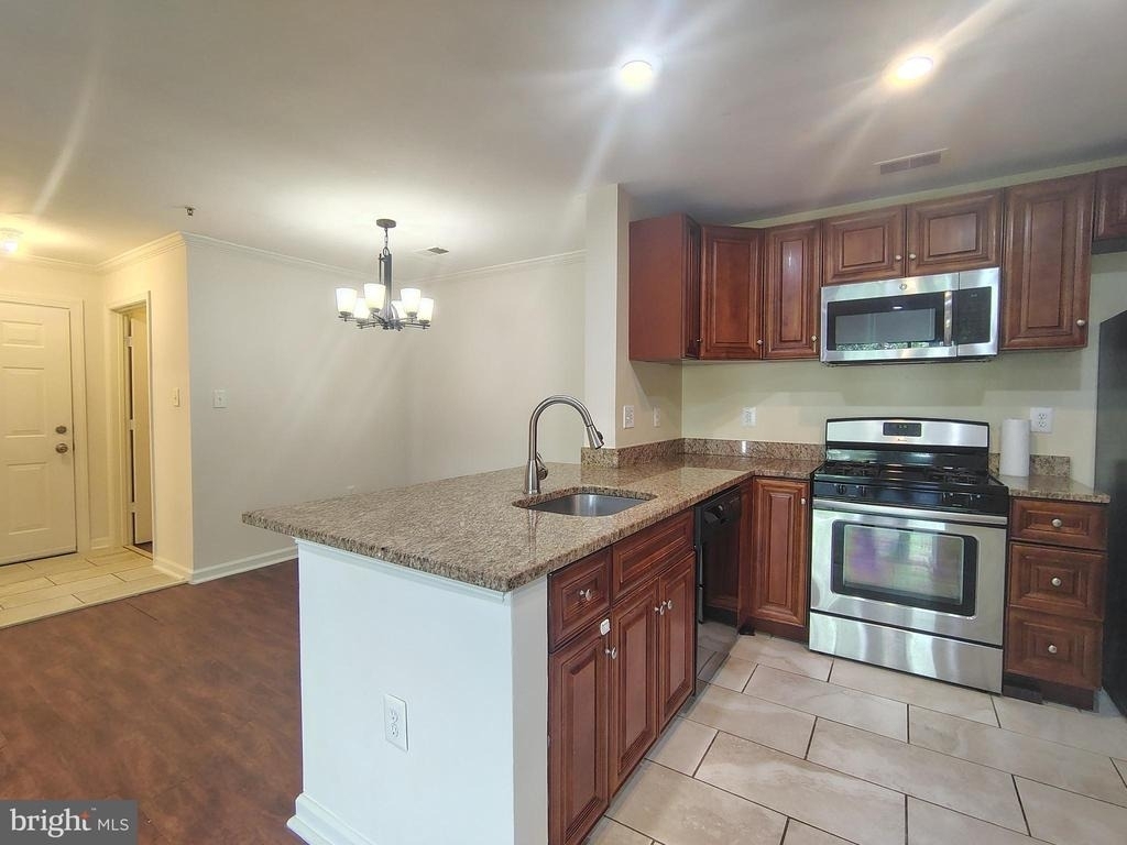 17701 Kilmarnock Terrace - Photo 14