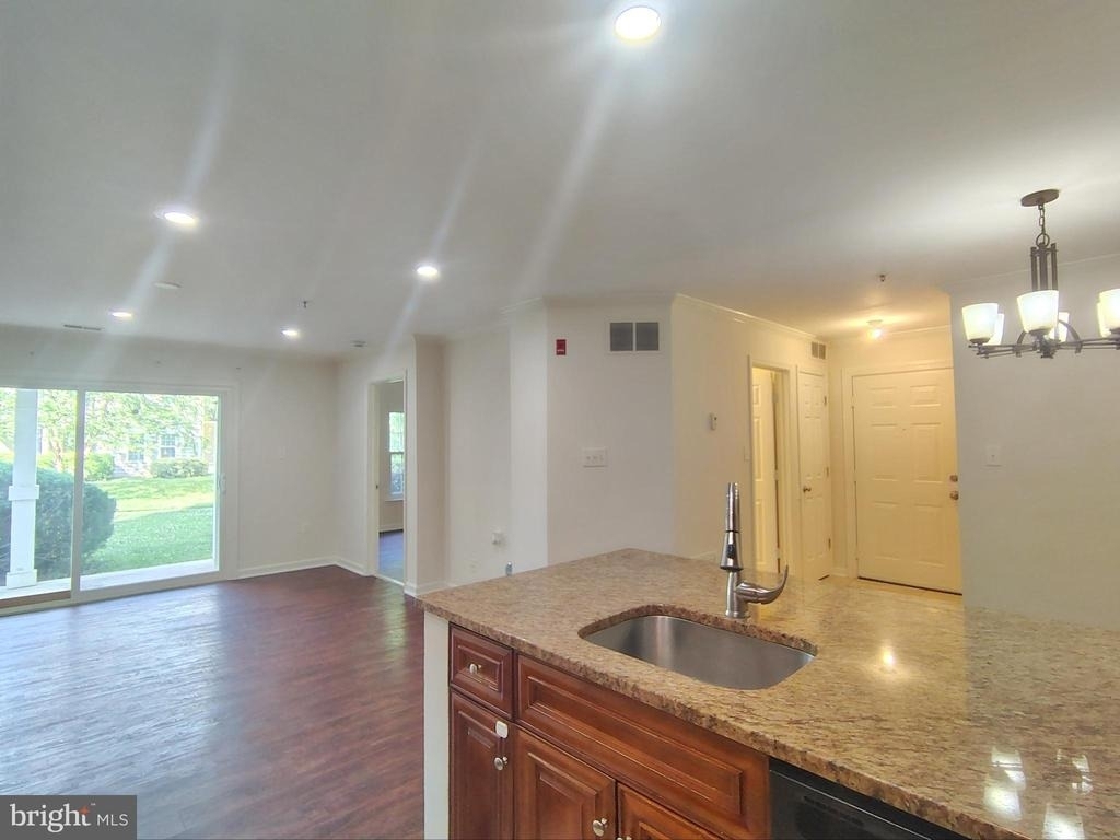 17701 Kilmarnock Terrace - Photo 15