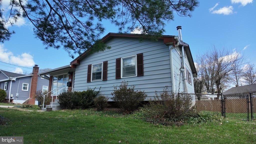 4419 Renn Street - Photo 1