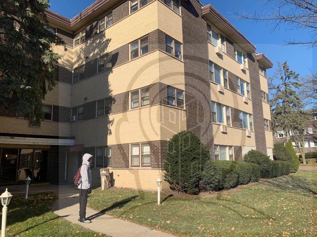 8644 Skokie Boulevard - Photo 0