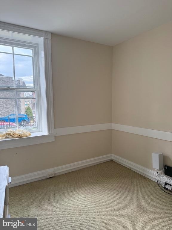 1 Center - Photo 13