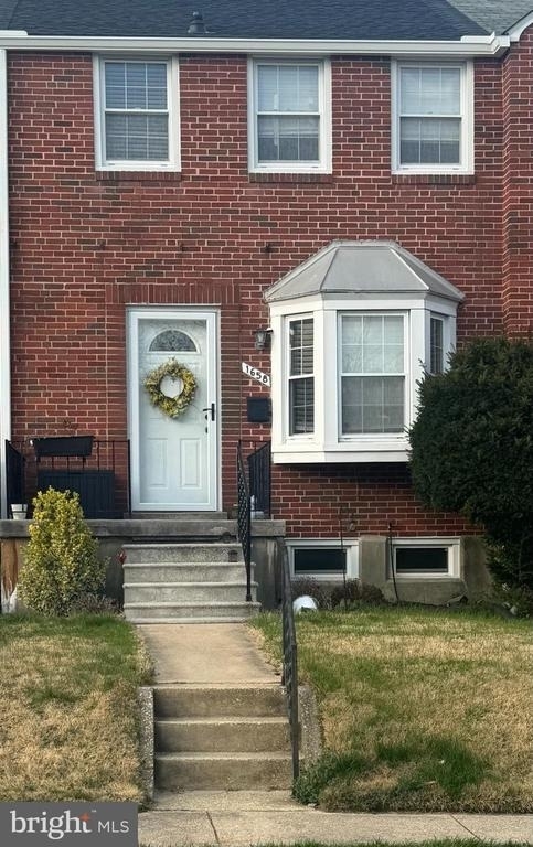 1658 Thetford Road - Photo 0