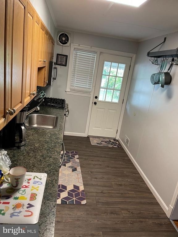 1658 Thetford Road - Photo 5