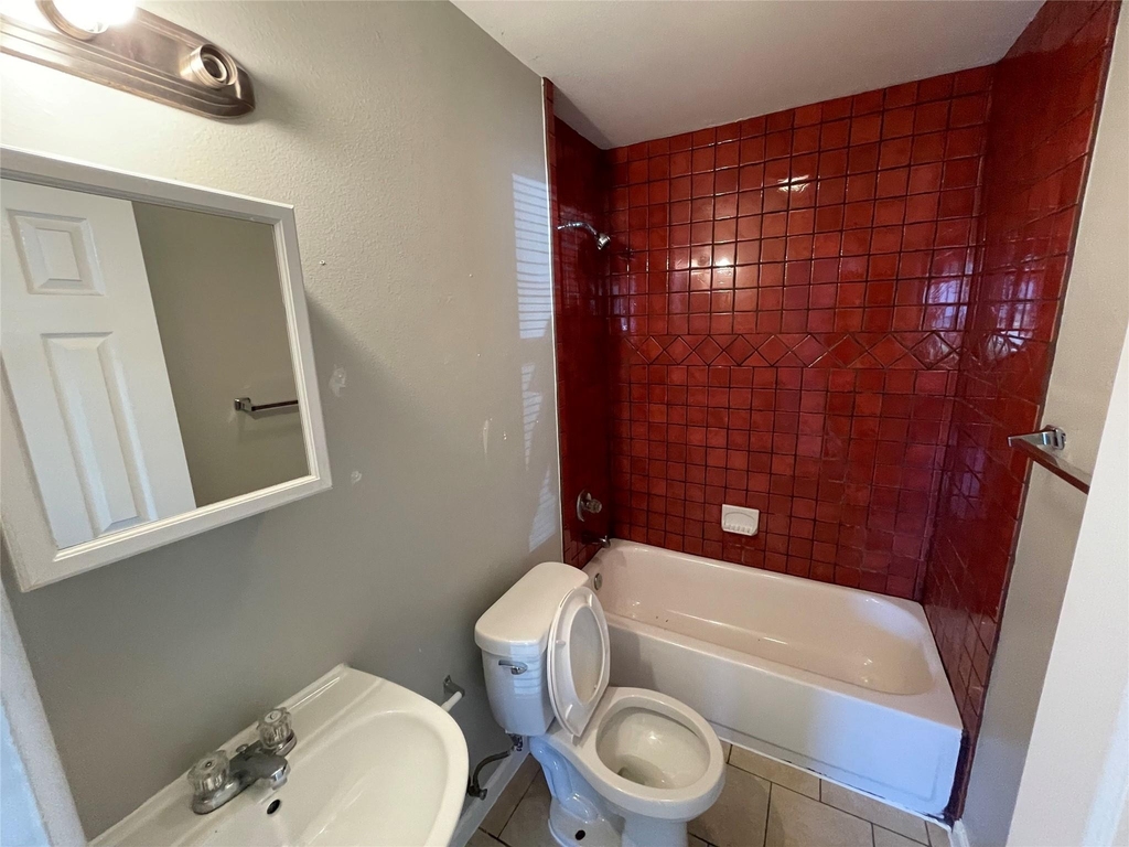 1041 Lott Ave - Photo 9