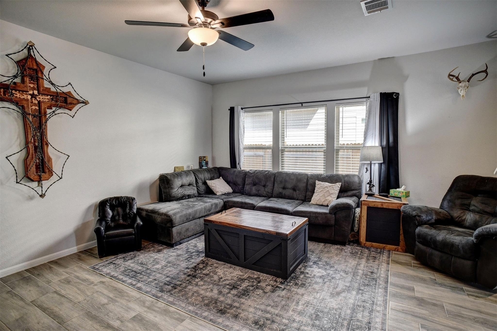 205 Driftwood Ln - Photo 7
