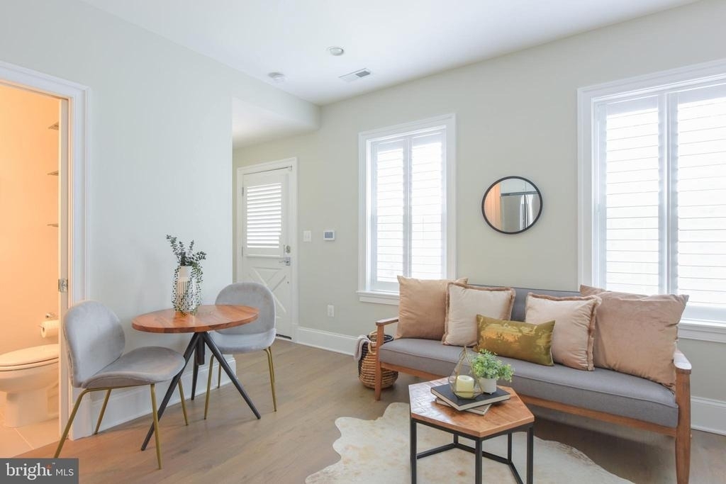 3921 Fulton Street Nw - Photo 3