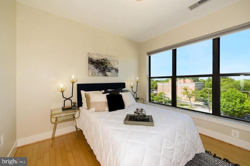 5201 Wisconsin Avenue Nw - Photo 9
