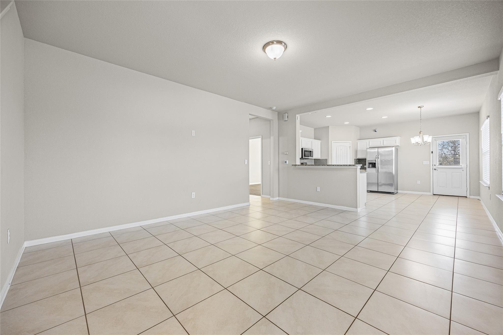 3103 Crystal Bend Dr - Photo 2