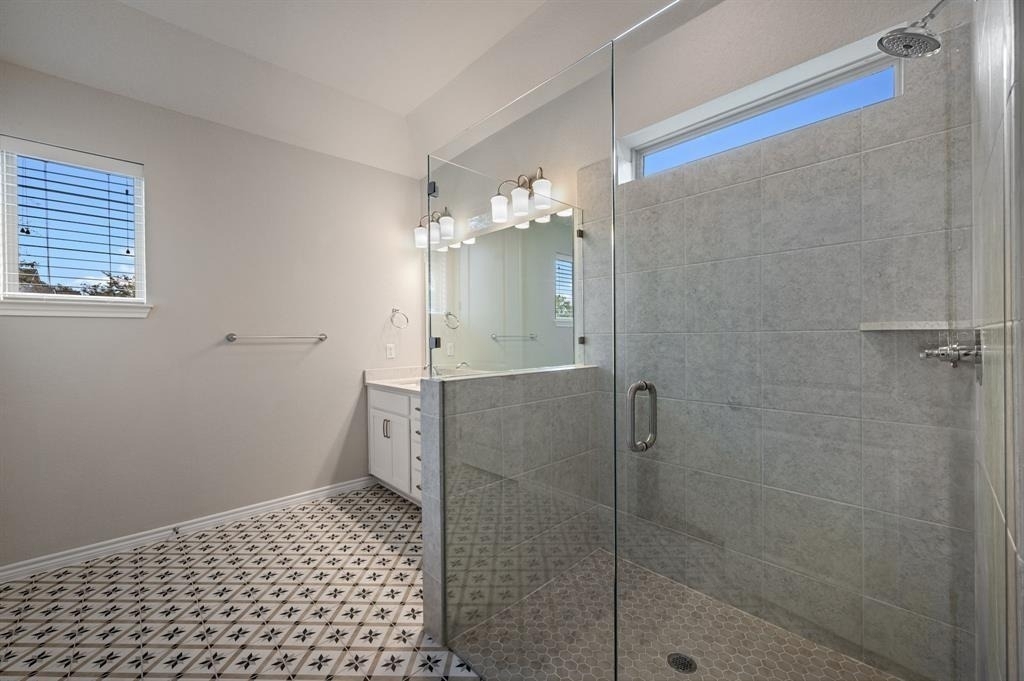 305 Bolivar Way - Photo 18