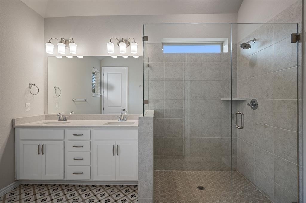 305 Bolivar Way - Photo 19