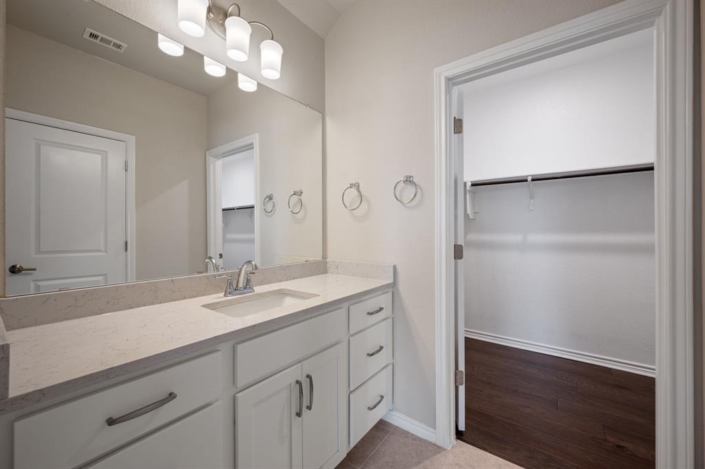 305 Bolivar Way - Photo 24