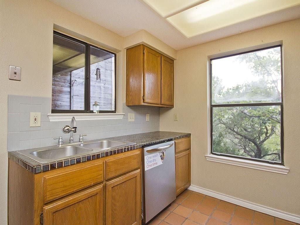 8200 Neely Dr - Photo 7