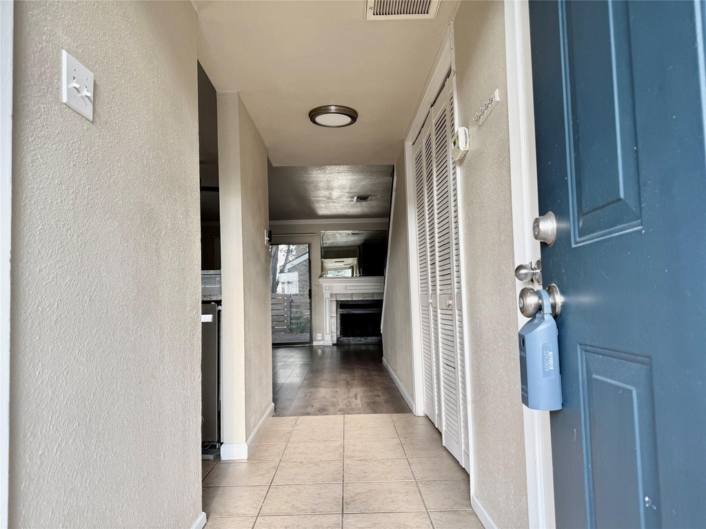 2018 W Rundberg Ln - Photo 3