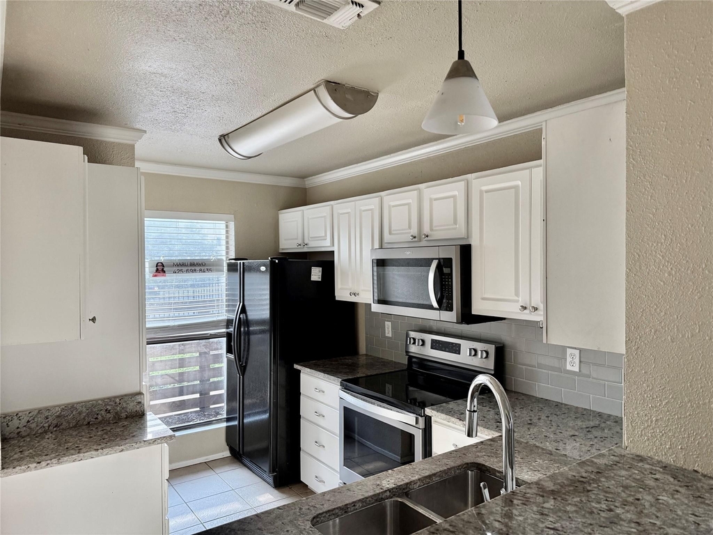 2018 W Rundberg Ln - Photo 4