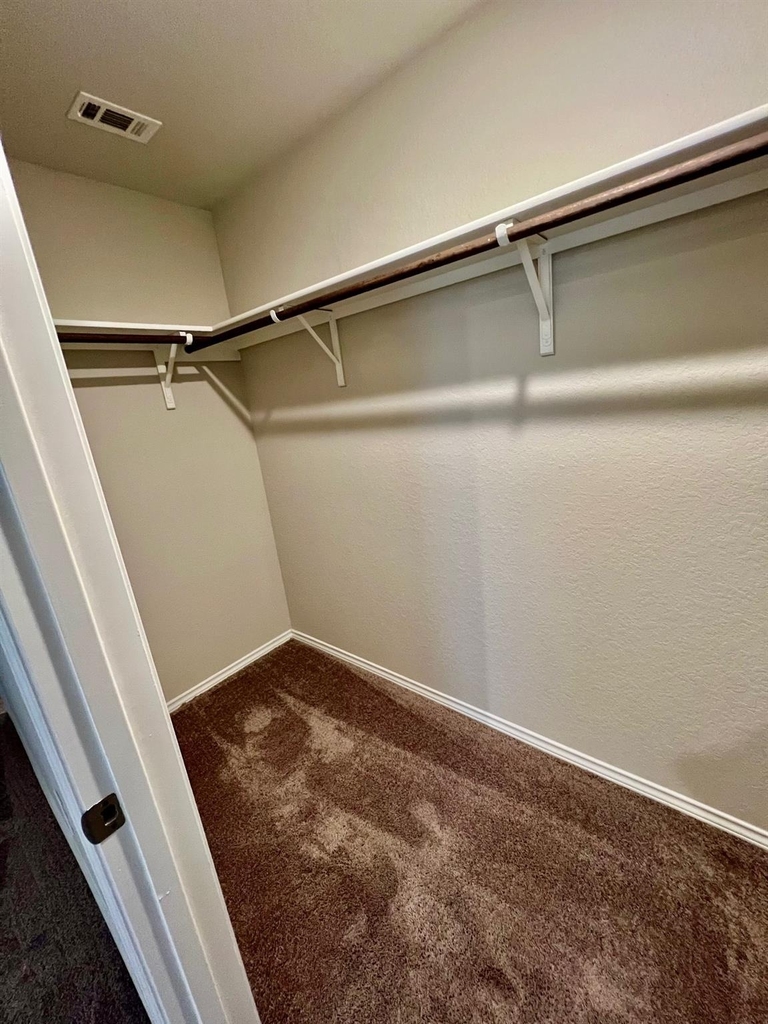 1906 Fieldfare St - Photo 15