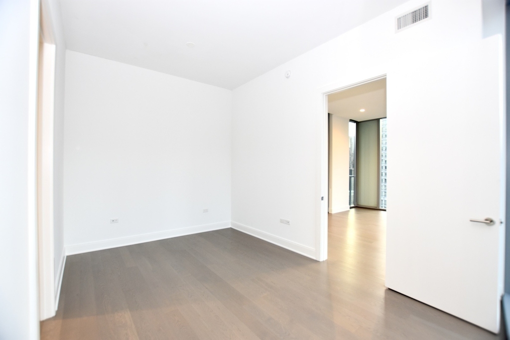 60 E Randolph Street - Photo 18