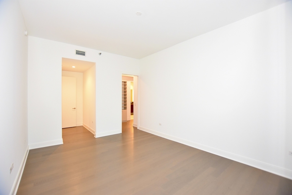 60 E Randolph Street - Photo 31