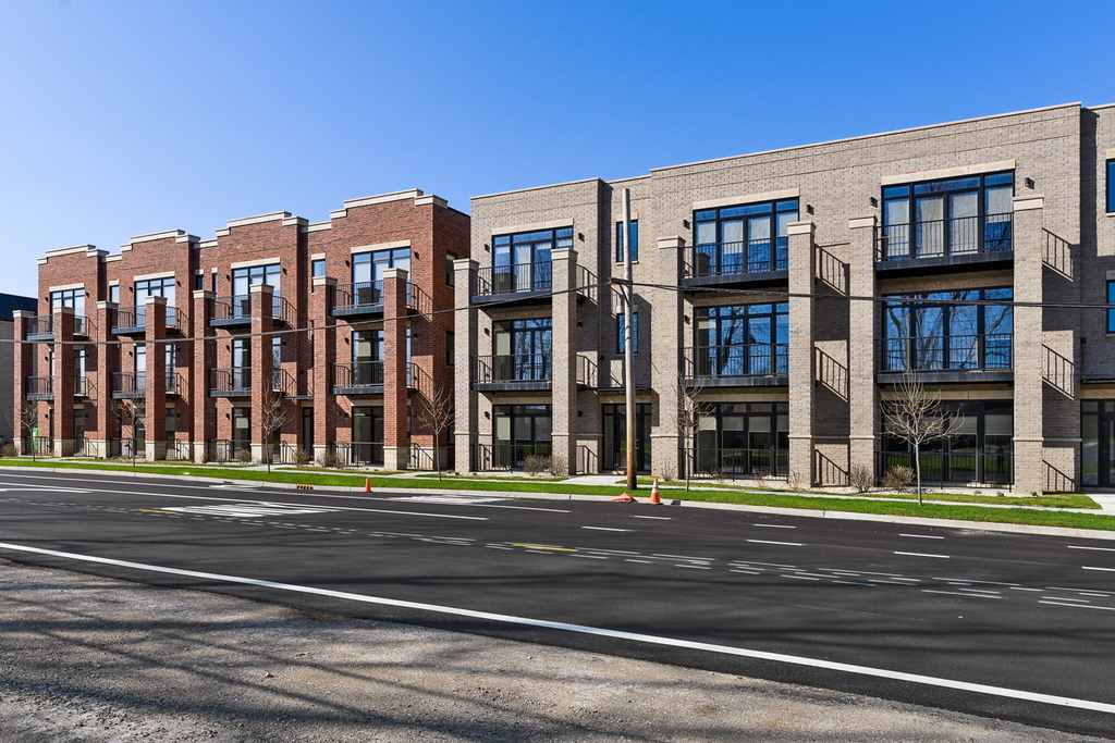 790 E Irving Park Road - Photo 0