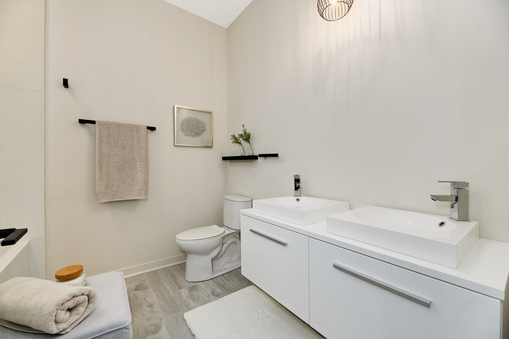 790 E Irving Park Road - Photo 11