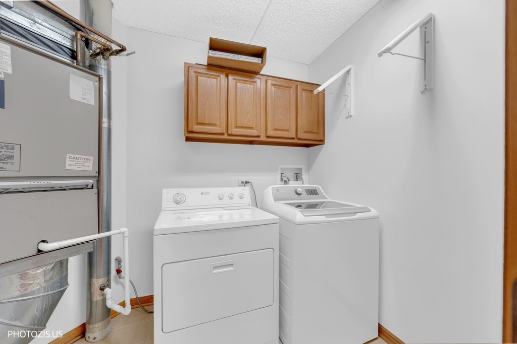 5555 N Cumberland Avenue - Photo 18