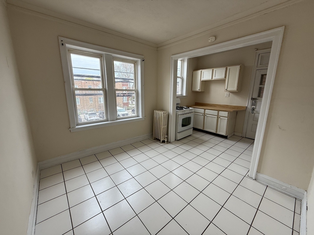 2142 Gunderson Avenue - Photo 1
