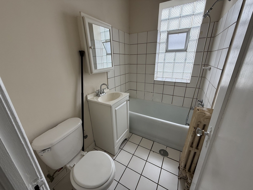 2142 Gunderson Avenue - Photo 7