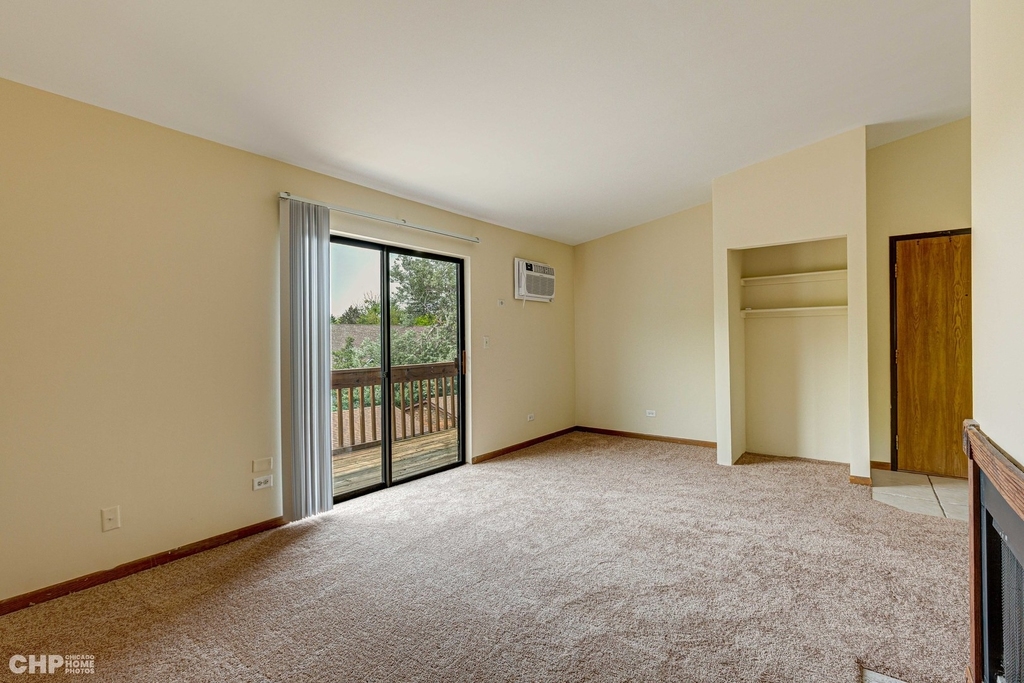 439 Berkshire Drive - Photo 6