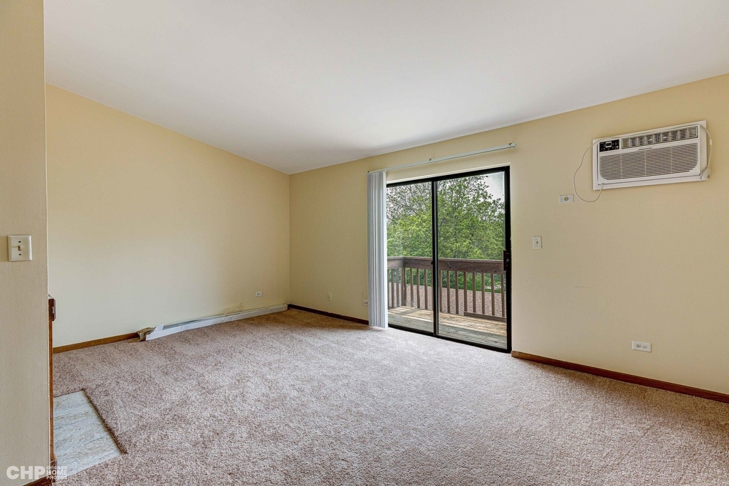 439 Berkshire Drive - Photo 7