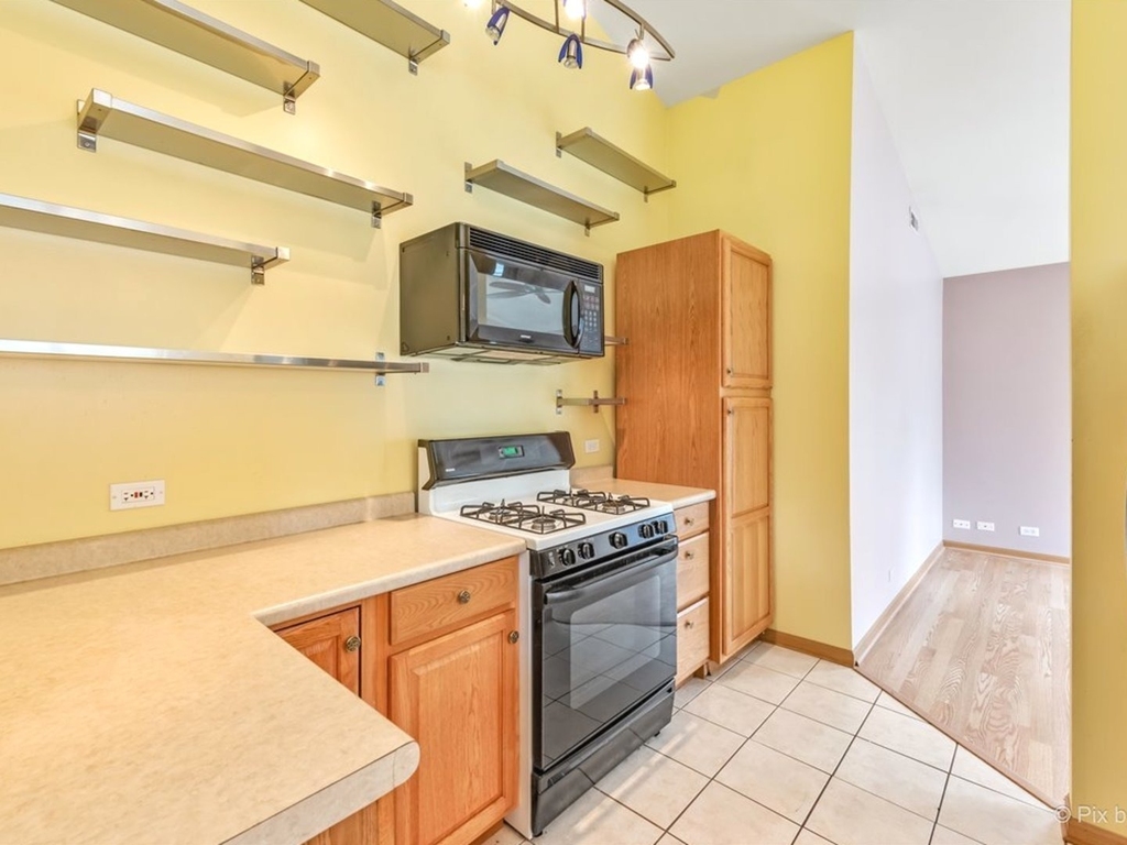 4909 Spencer Avenue - Photo 4